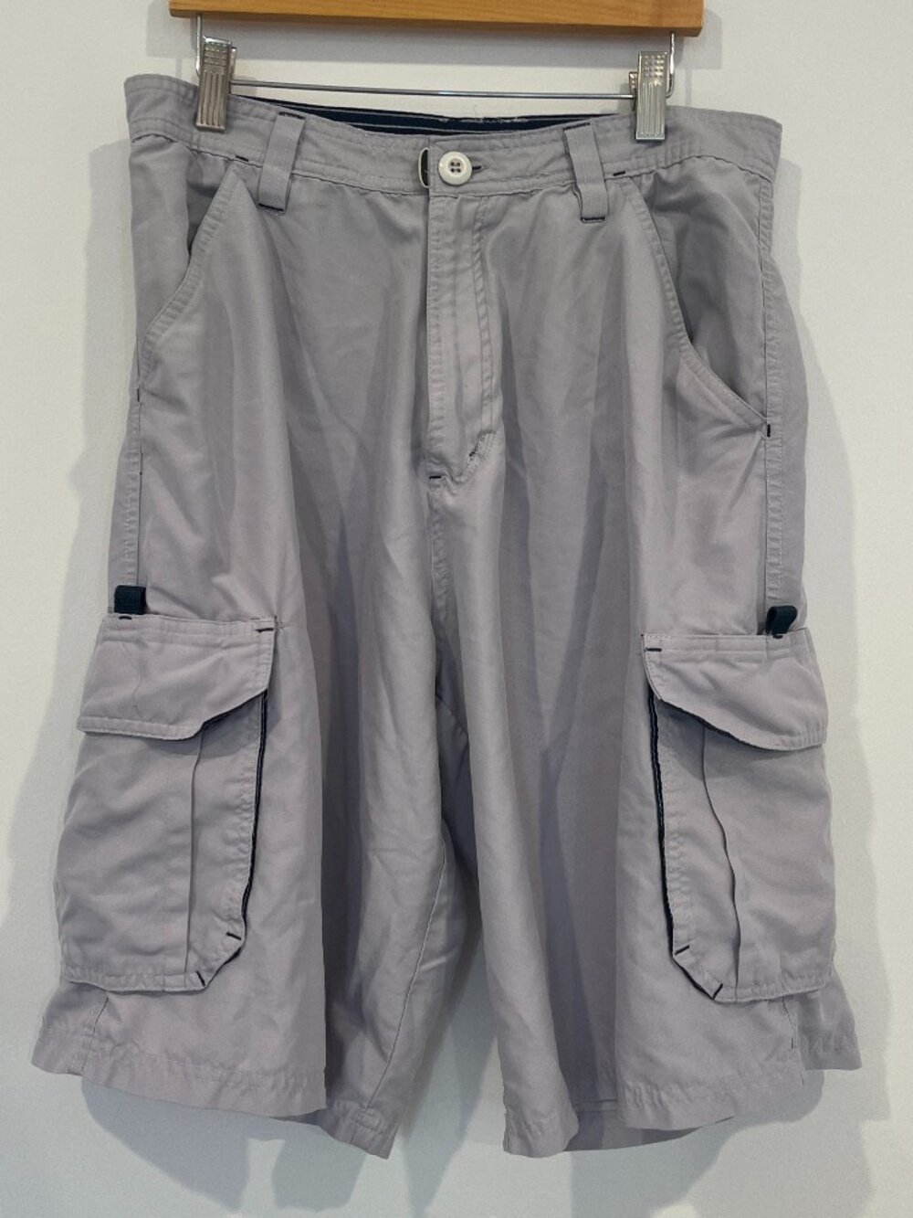 Burnside Cargo shorts 32 soft fabric velcro pockets button closure sides y2k